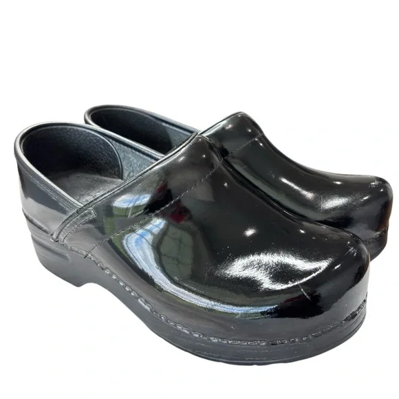 Dansko | Shoes | Dansko Professional Clog Nursing Shoe Black  display picture 2